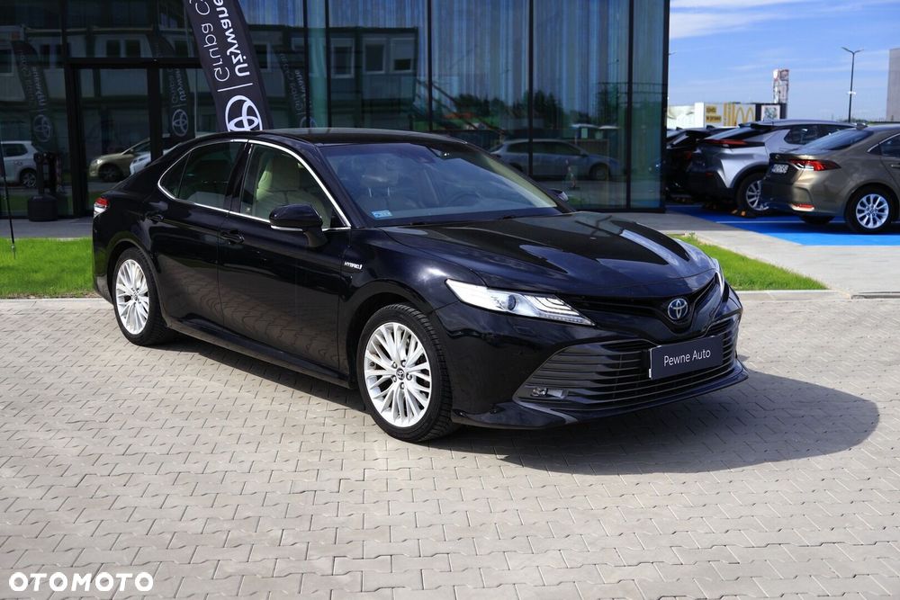 Toyota Camry 2.5 Hybrid Executive CVT - 6