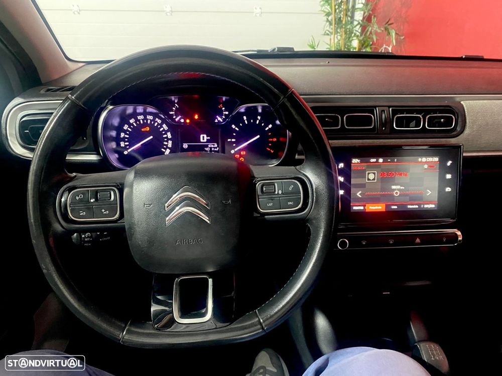 Citroën C3 1.2 PureTech Shine - 20