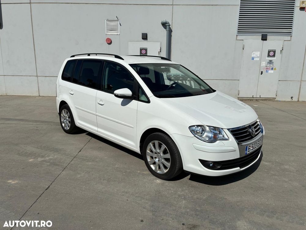 Volkswagen Touran 2.0 TDI DPF Highline DSG - 3