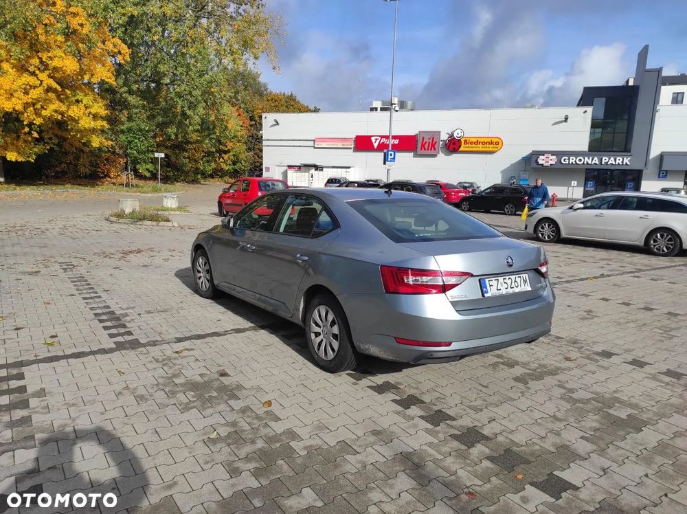 Skoda Superb - 4
