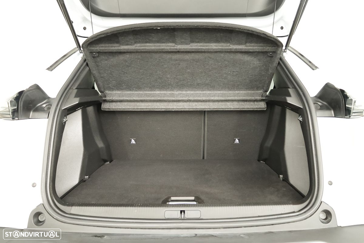 Peugeot 2008 1.2 PureTech Allure EAT8 - 25