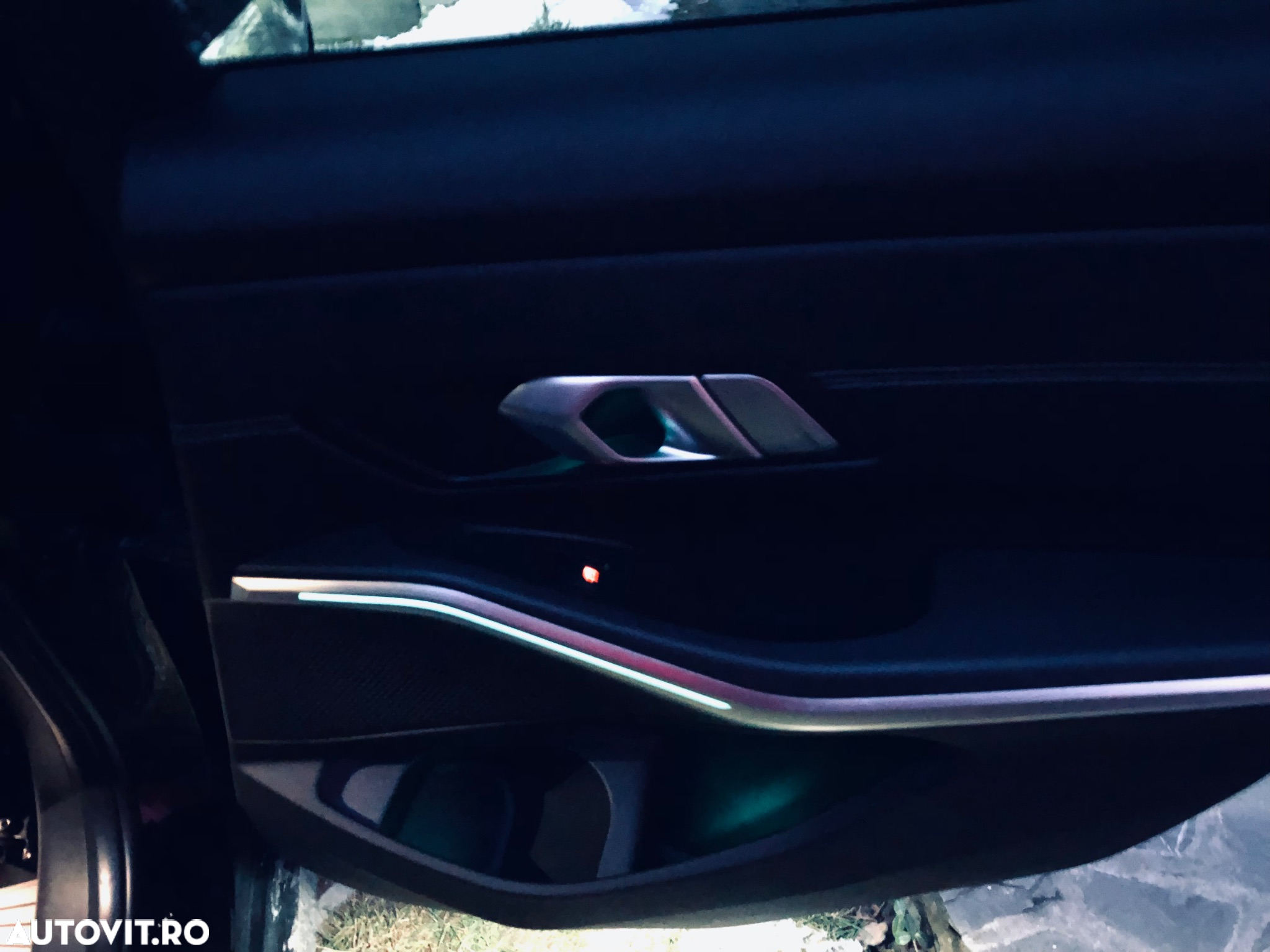 BMW Seria 3 320d Aut. xDrive Sport Line - 26