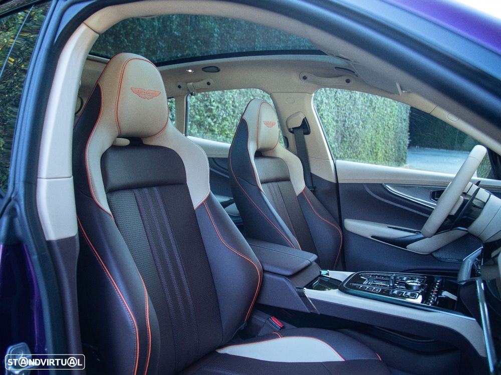 Aston Martin DBX 707 - 26