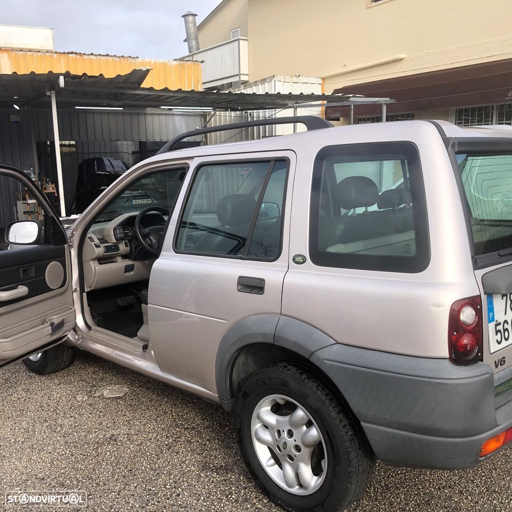 Land Rover Freelander 2.5 V6 Steptronic - 16
