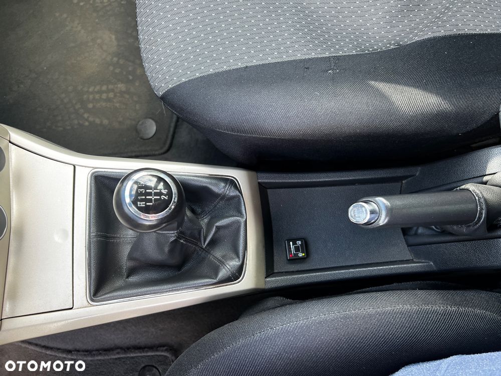 Opel Astra 1.8 Innovation - 18