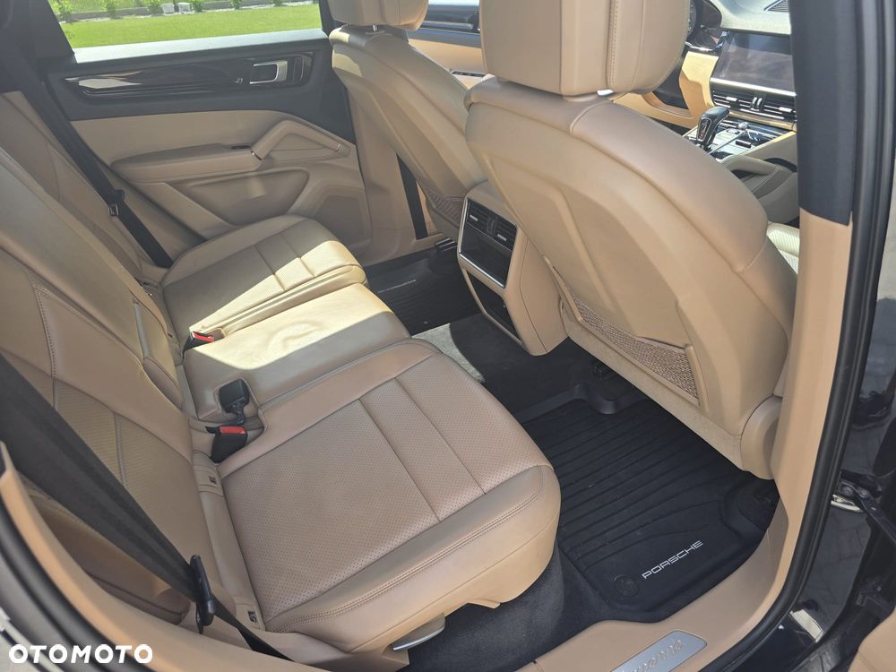 Porsche Cayenne Tiptronic S - 13