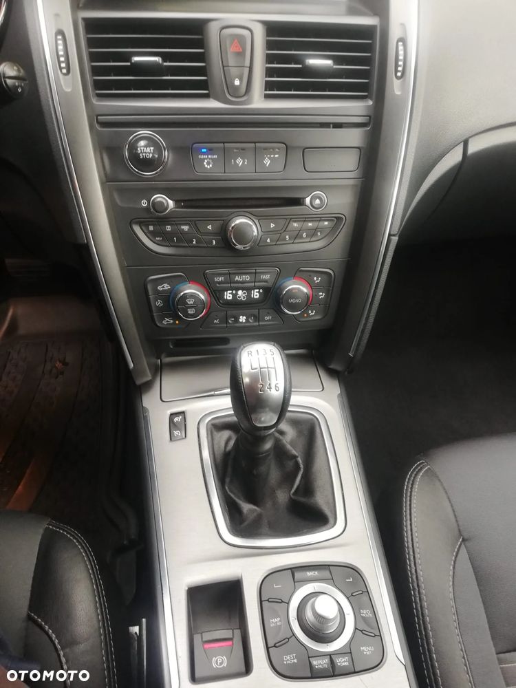 Renault Latitude ver-2-0-dci-privilege - 12