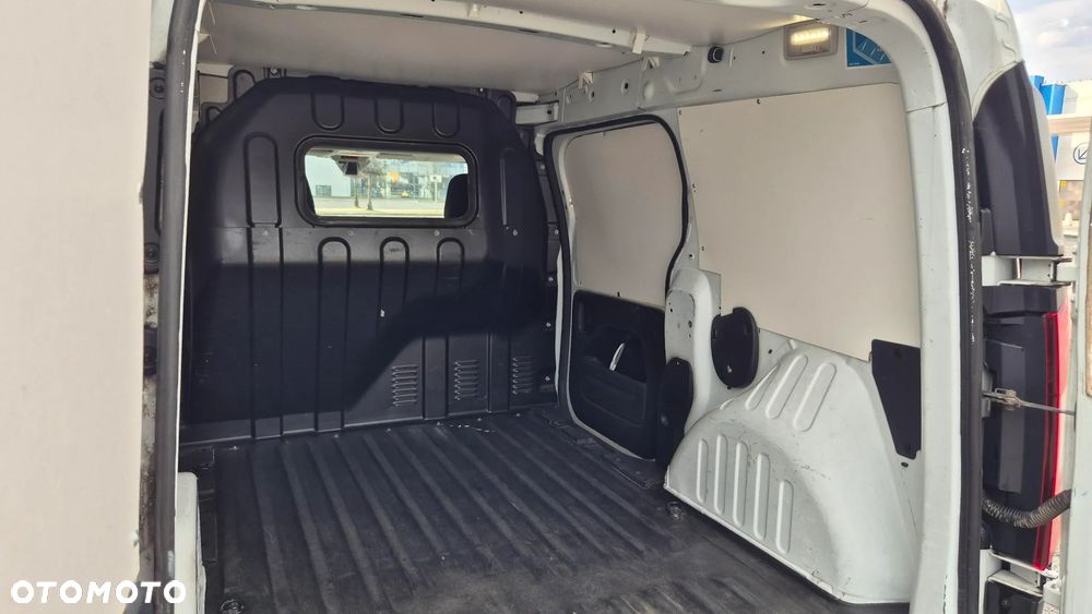 Renault EXPRESS - 11