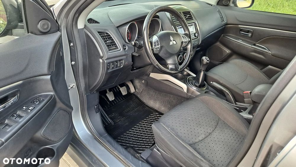 Mitsubishi ASX - 11