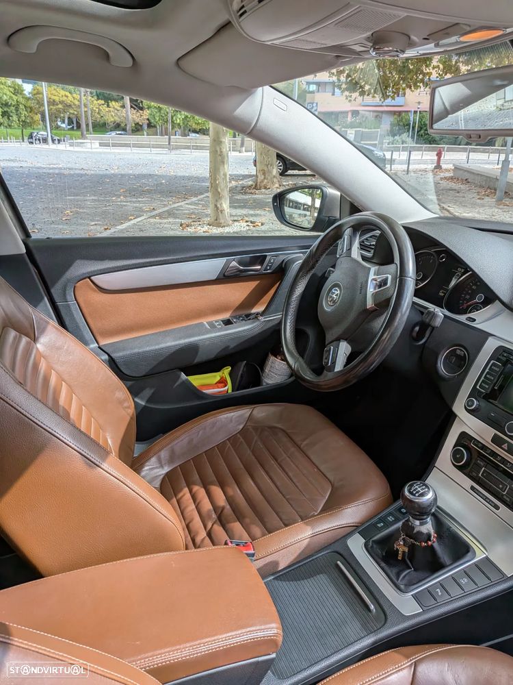 VW Passat Variant 1.6 TDI BlueMotion Comfortline - 18