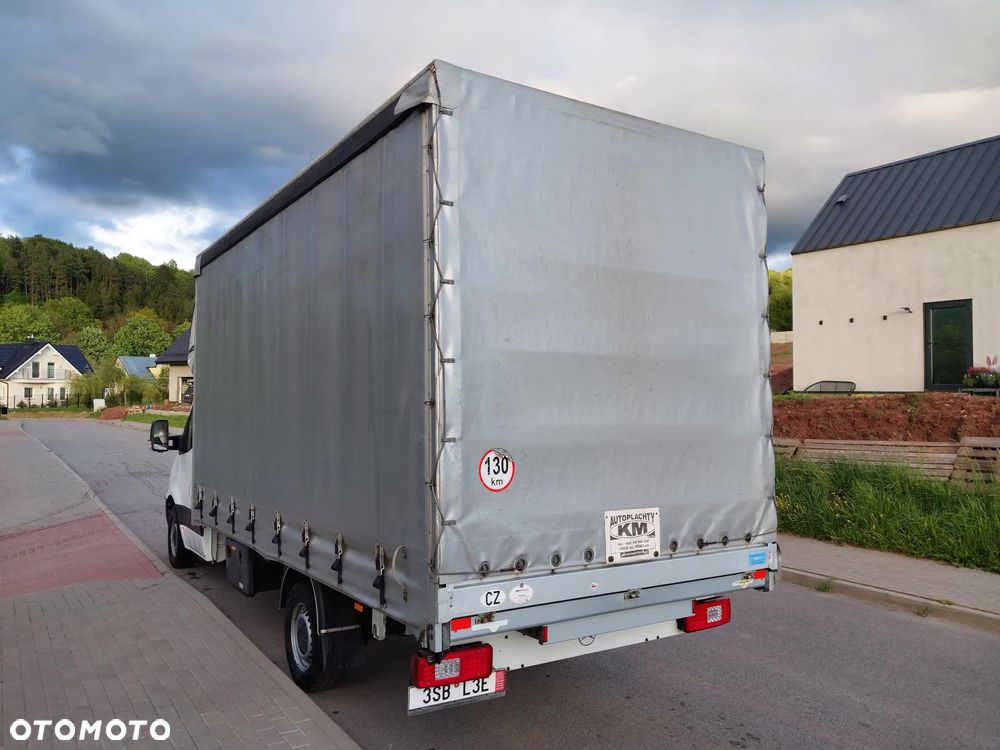 Mercedes-Benz Sprinter 319 V6 3.0 - 6