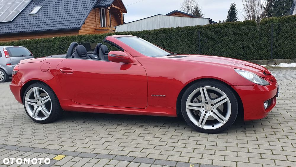 Mercedes-Benz SLK 200 BlueEFFICIENCY 7G-TRONIC Roadster pur - 29