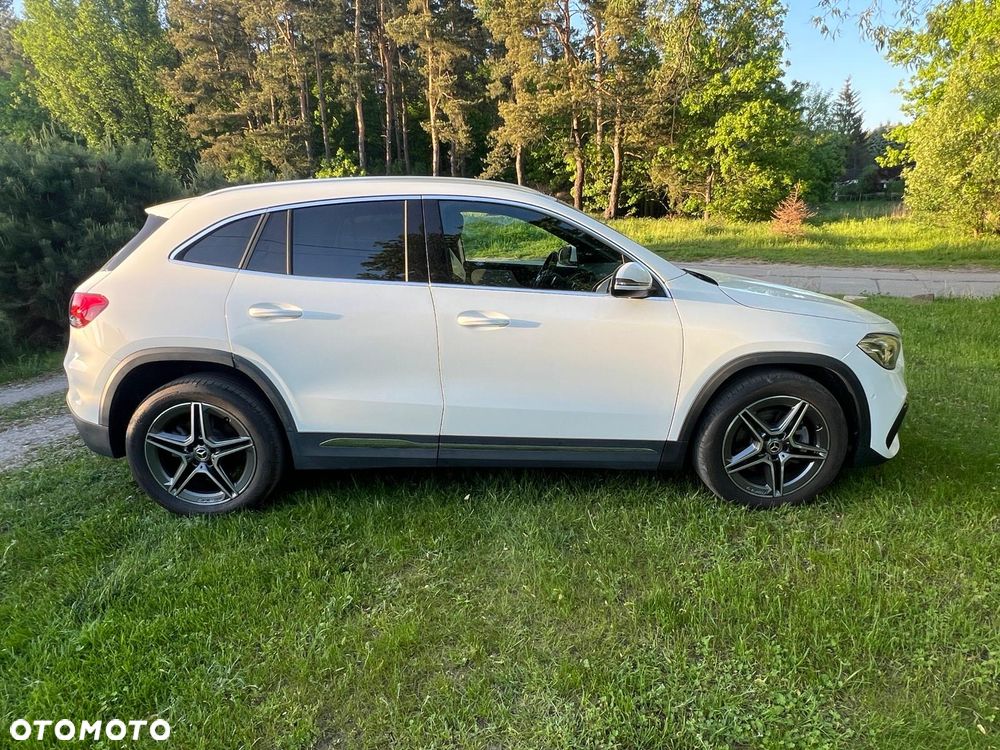 Mercedes-Benz GLA 250 4-Matic - 4