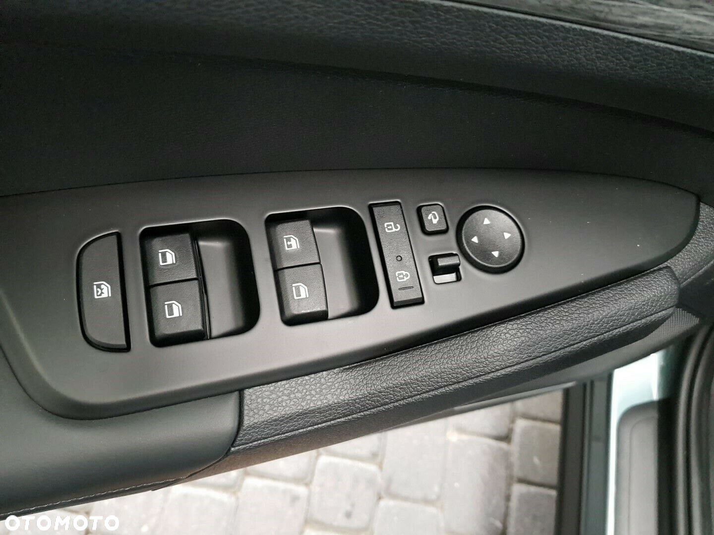 Kia Sportage 1.6 T-GDI M 2WD - 10