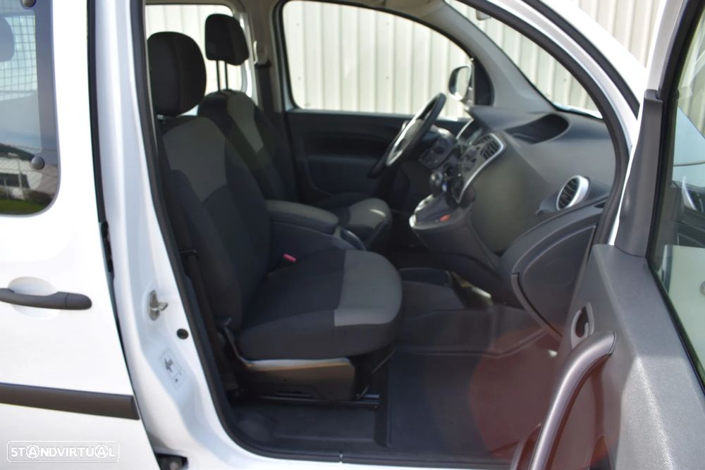 Renault Kangoo E-Tech - 12