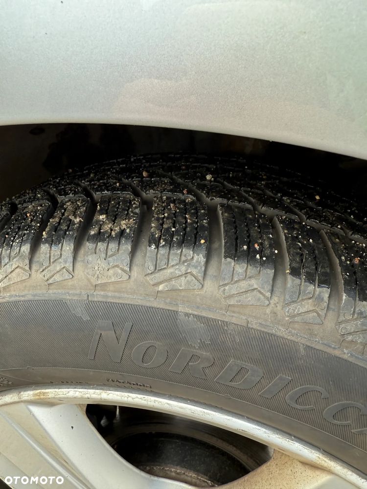 Volkswagen Golf 2.0 TDI (BlueMotion Technology) Comfortline - 35