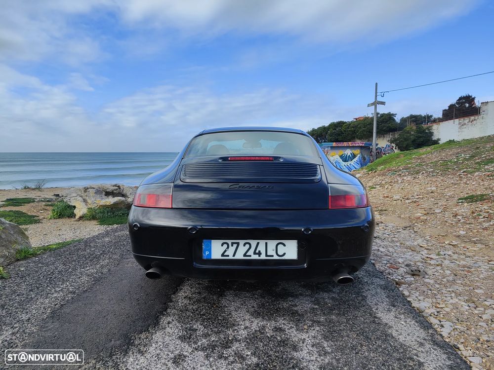 Porsche 911 (996) Carrera Coupé - 8