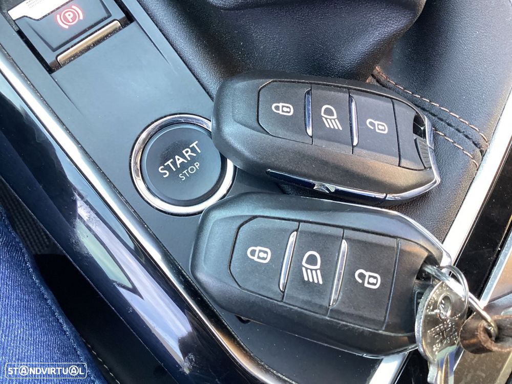 Peugeot 5008 1.6 BlueHDi GT Line - 16