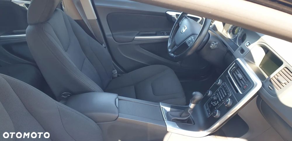 Volvo V60 D2 - 17