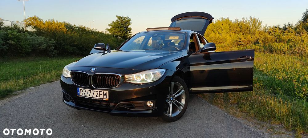 BMW Seria 3 328i xDrive Sport Line - 11