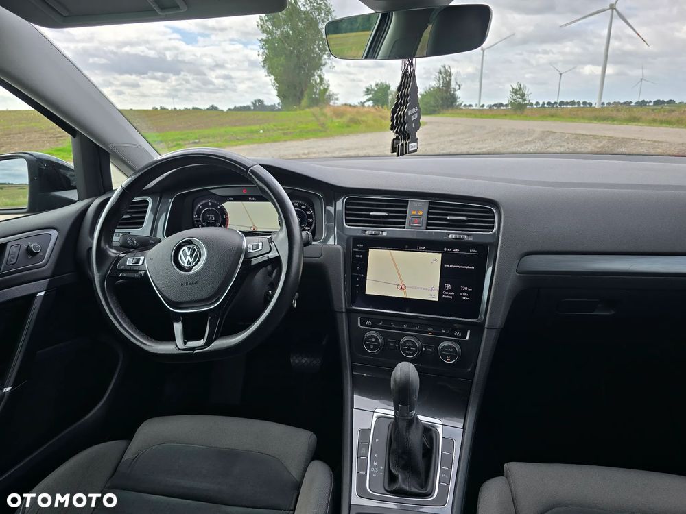 Volkswagen Golf - 14