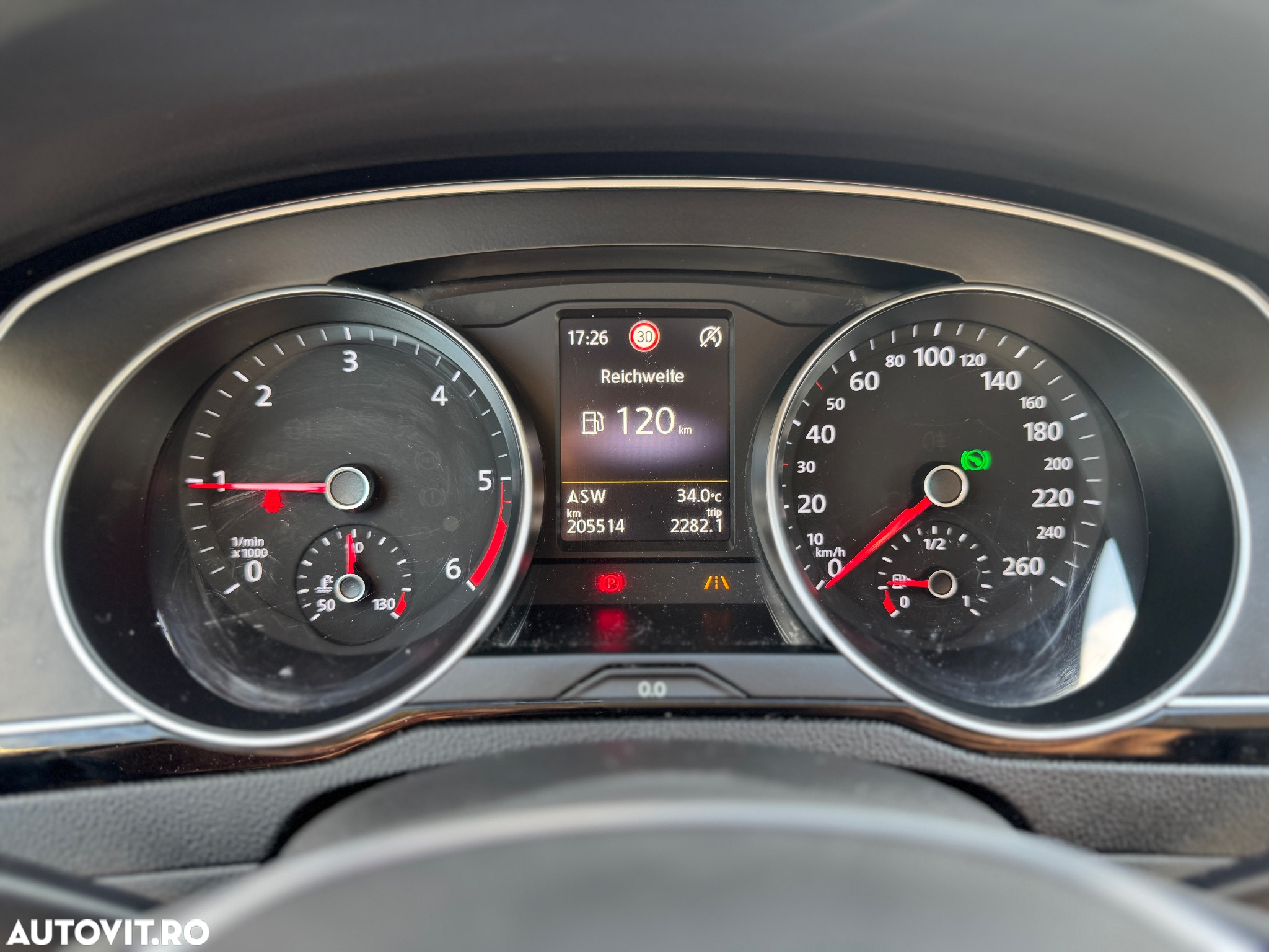 Volkswagen Passat Variant 2.0 TDI SCR DSG (BlueM. Tech) Highline - 16