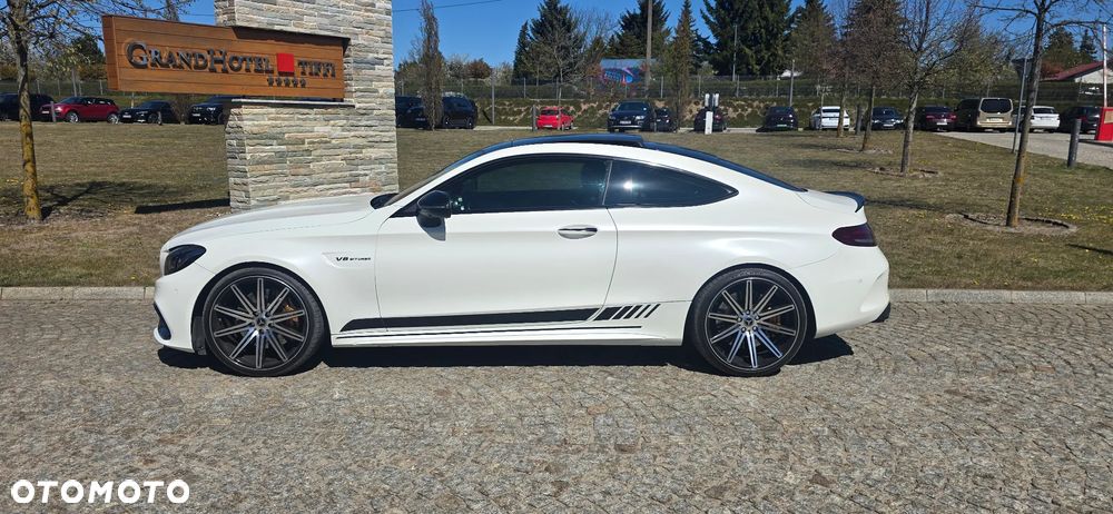 Mercedes-Benz Klasa C AMG 63 S AMG Speedshift 7G-MCT - 19