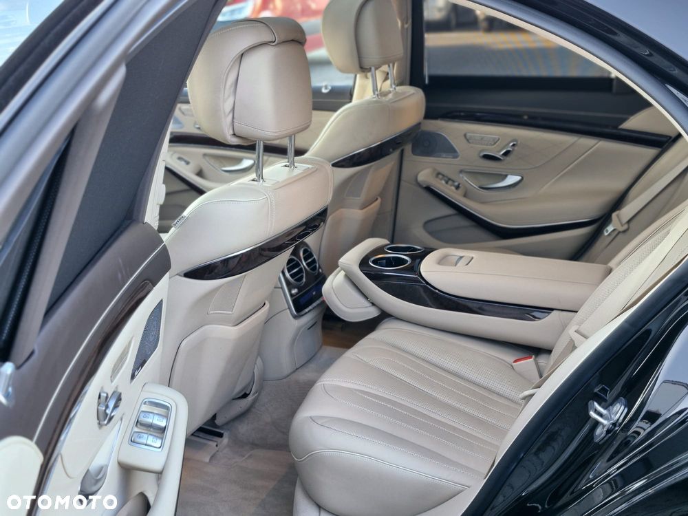 Mercedes-Benz Klasa S 560 4-Matic 9G-TRONIC - 29