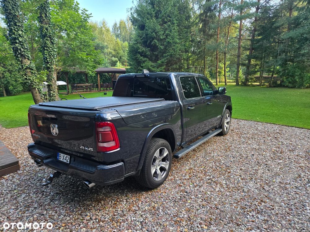 RAM 1500 5.7 eTorque Crew Cab Shortbed Laramie Chrome - 8