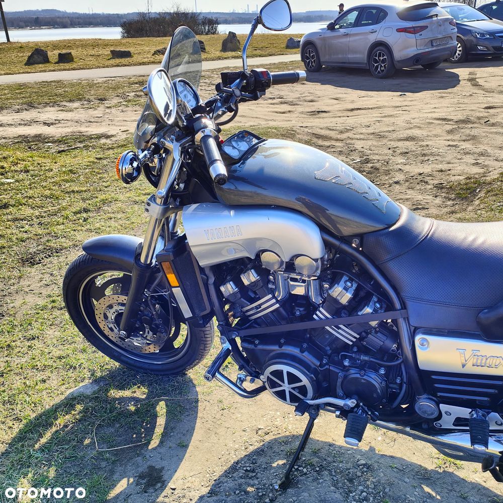Yamaha V-MAX - 12