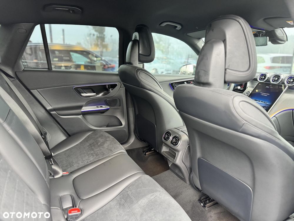 Mercedes-Benz GLC 300 e 4-Matic AMG Line - 18