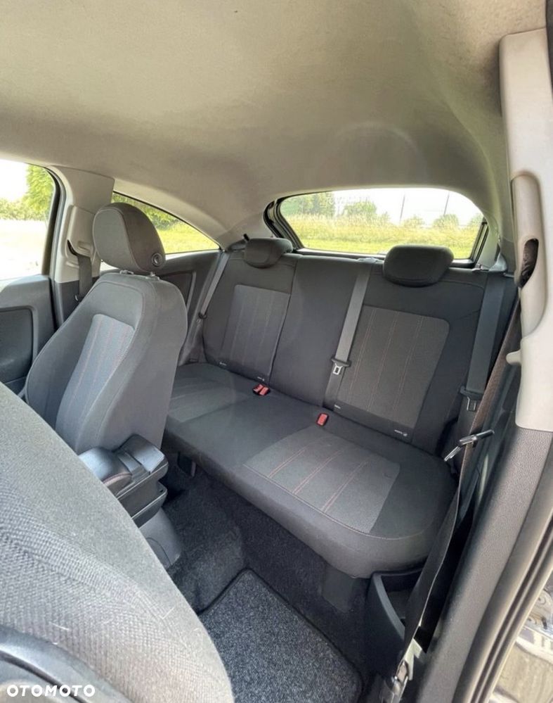 Opel Corsa 1.4 16V Sport - 5