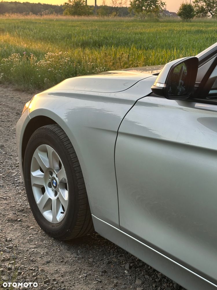 BMW Seria 3 320d Efficient Dynamics - 4