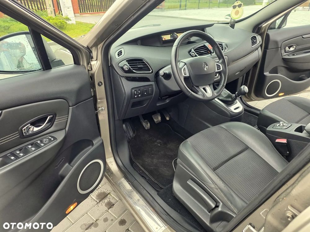 Renault Scenic - 13