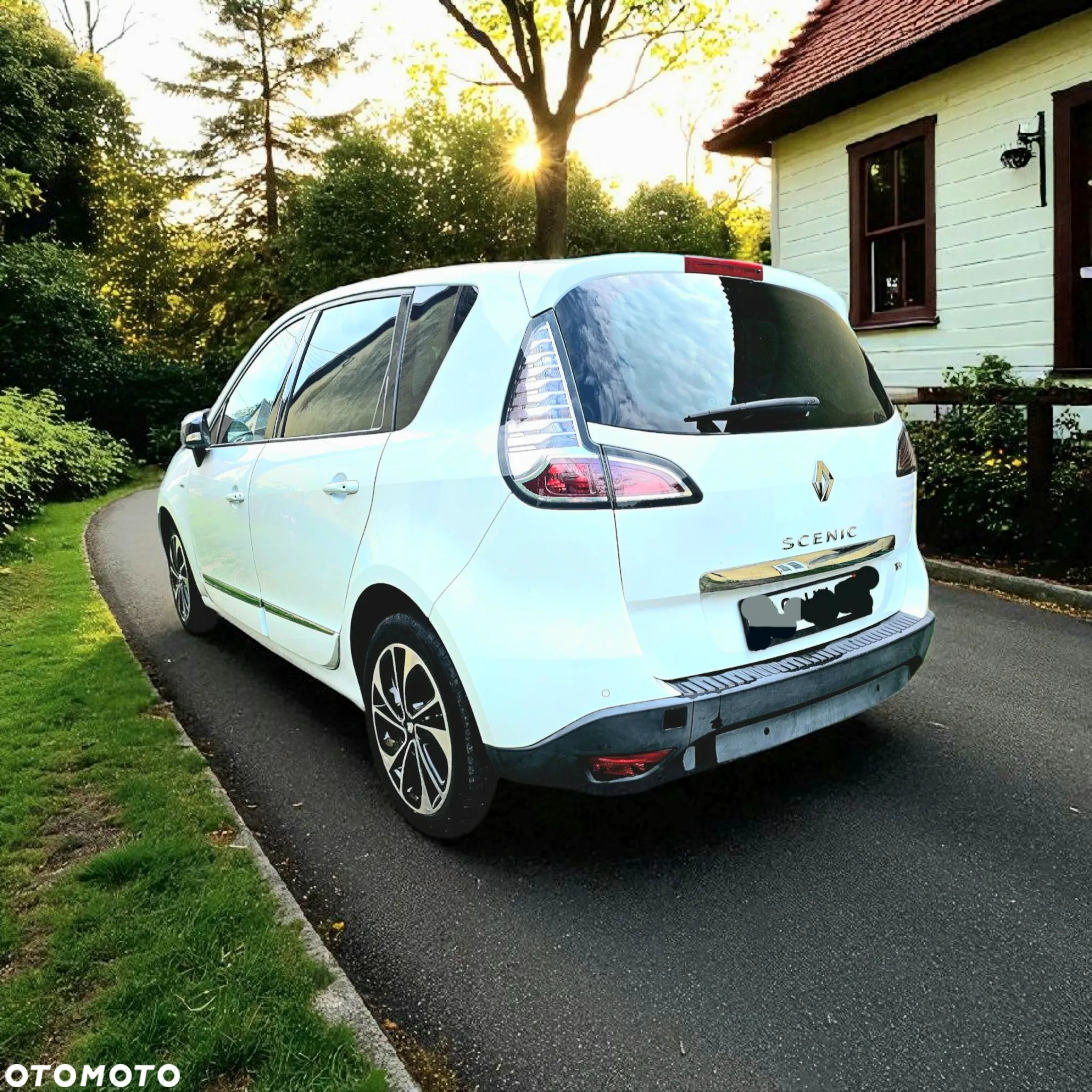 Renault Scenic ENERGY TCe 130 S&S LIMITED - 2