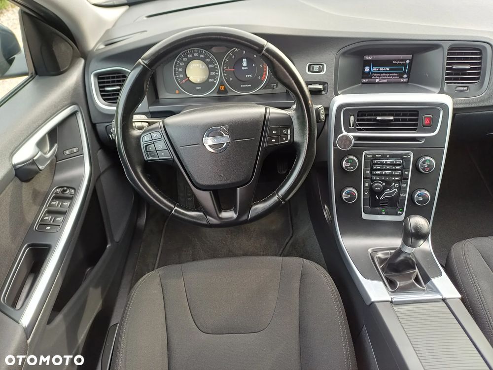 Volvo V60 D2 Kinetic - 25