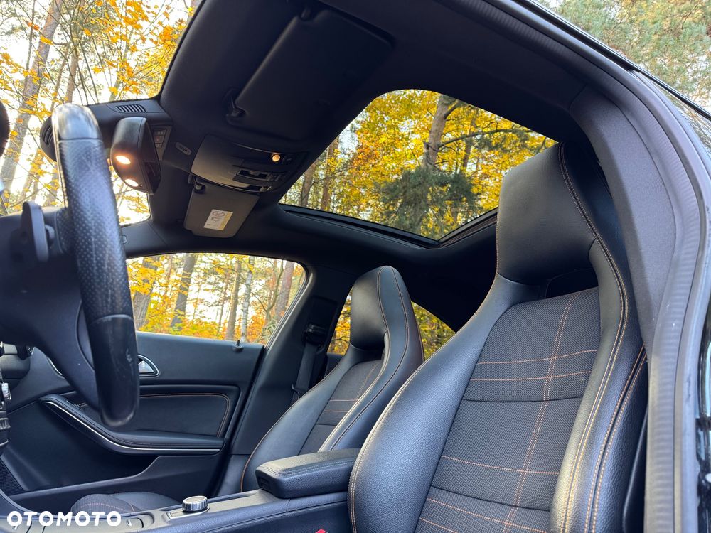 Mercedes-Benz CLA 200 7G-DCT - 11