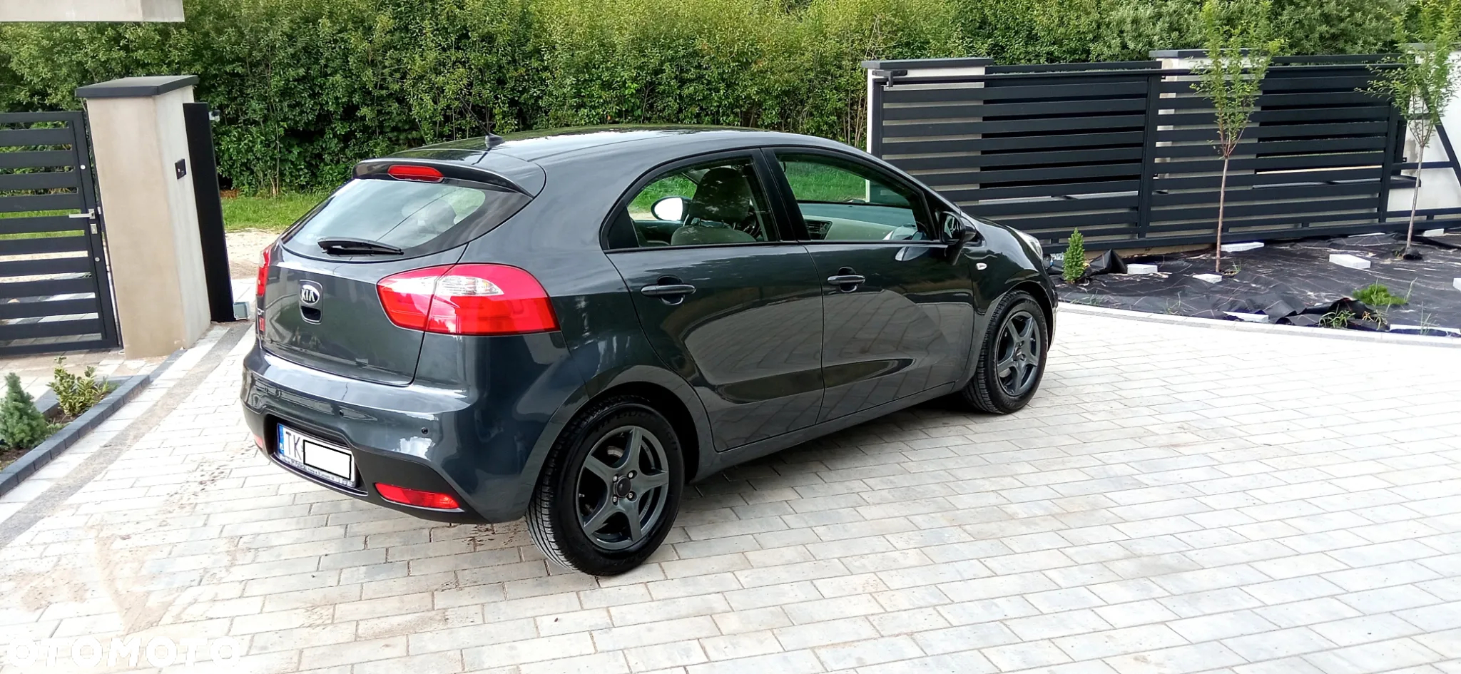 Kia Rio - 13