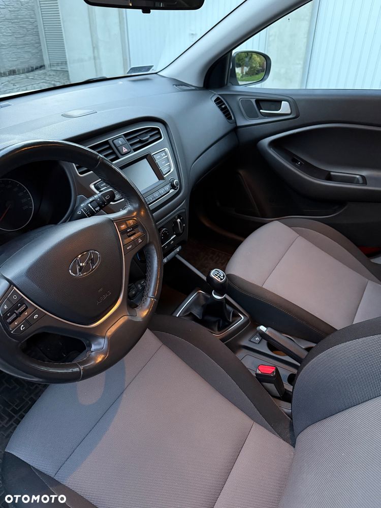 Hyundai i20 1.2 BlueDrive Elegant - 6