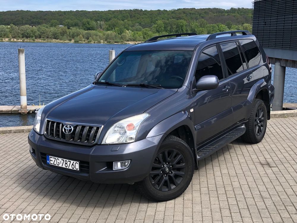 Toyota Land Cruiser - 2