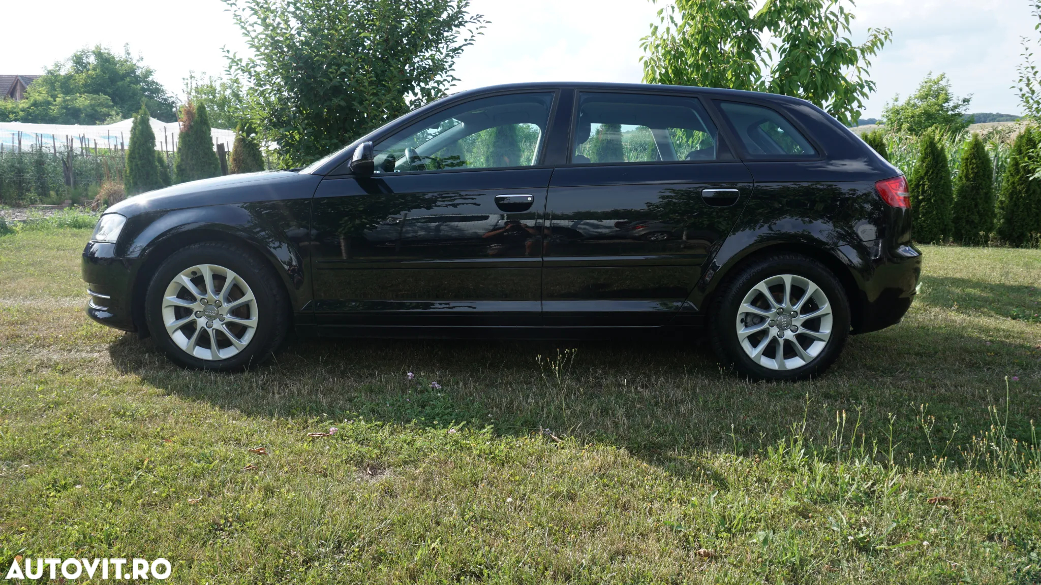 Audi A3 1.6 TDI Sportback DPF S tronic Attraction - 2