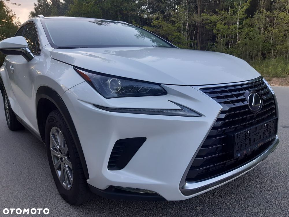 Lexus NX 300h Comfort AWD - 1