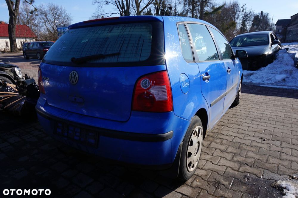 VOLKSWAGEN POLO IV 9N 5D HB 2003 LA5F 1.2 12V AWY 54KM GER NIEBIESKI na części - 5