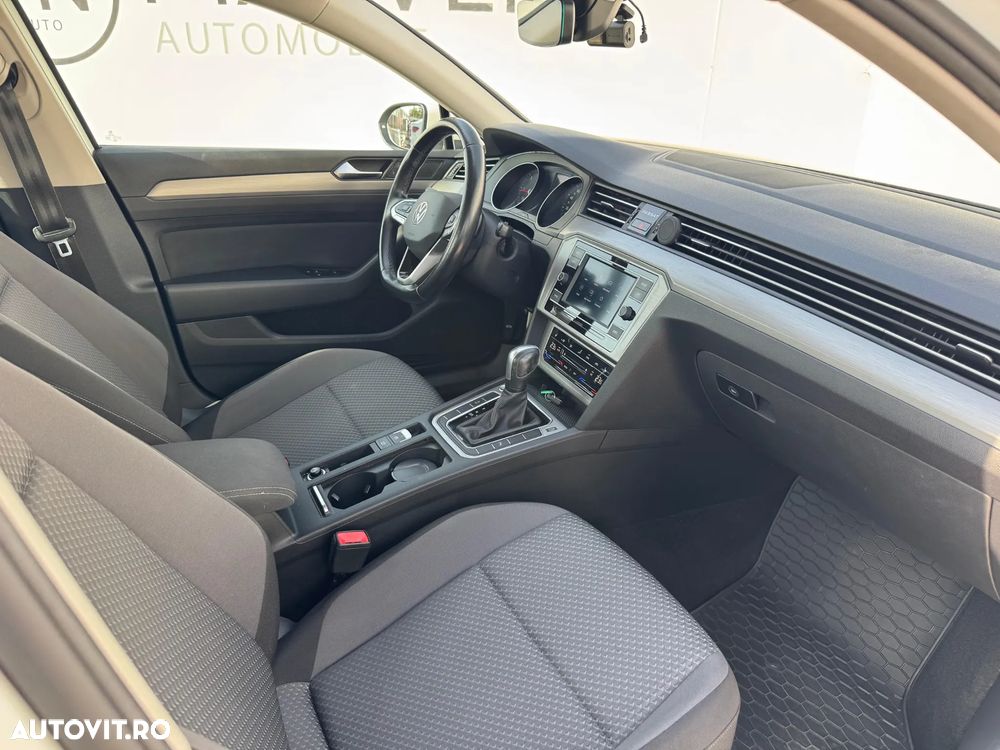 Volkswagen Passat - 9