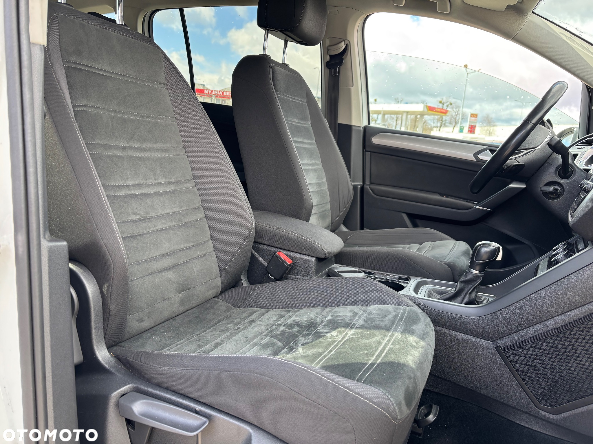 Volkswagen Touran 1.6 TDI SCR (BlueMotion Technology) DSG Comfortline - 15