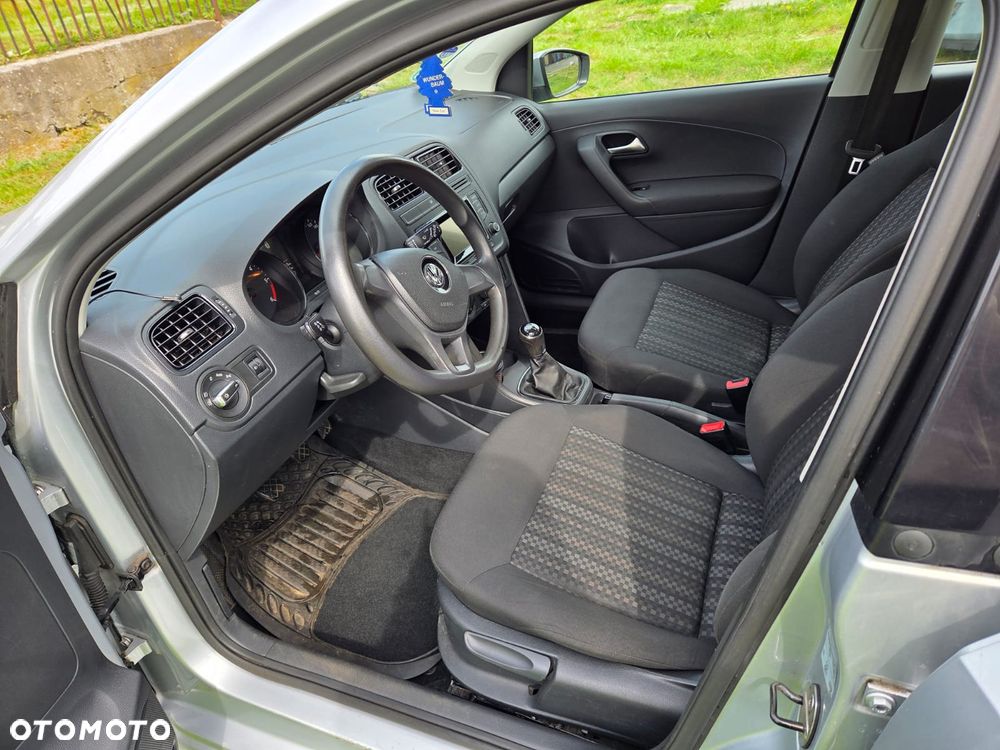 Volkswagen Polo - 35