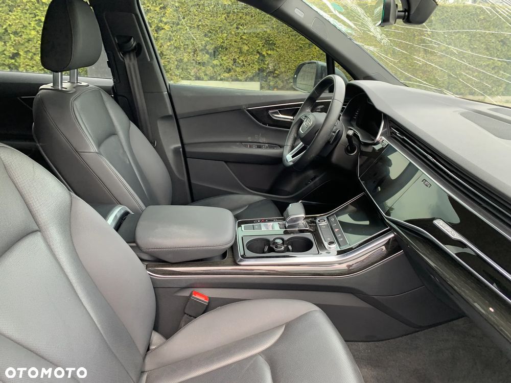 Audi Q7 - 11