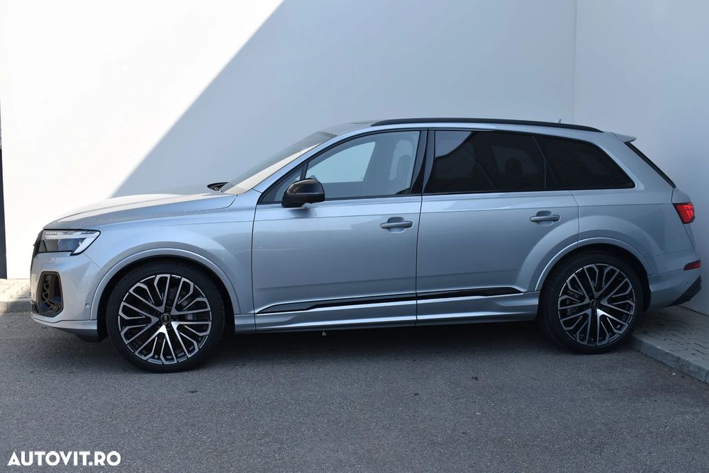 Audi Q7 55 TFSI quattro Tiptronic MHEV S Line - 8