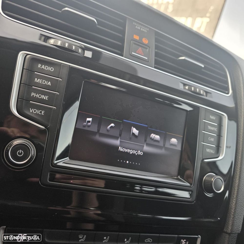 VW Golf 1.6 TDi Highline - 25