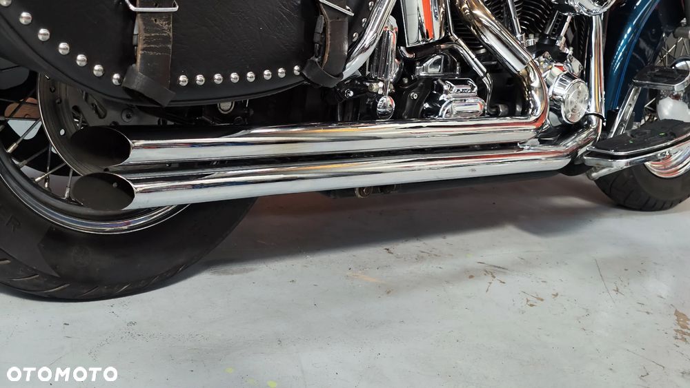 Harley-Davidson Softail Heritage Classic - 30